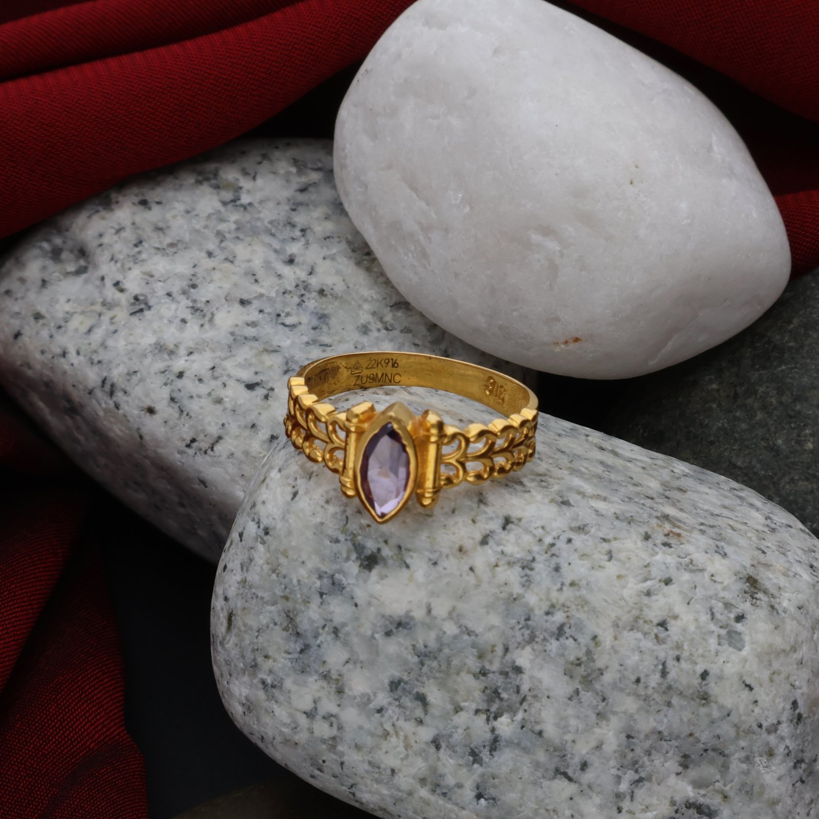 GENTS STONE RING